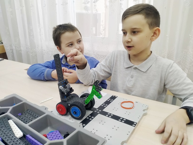 Районный конкурс-фестиваль научно-технического творчества.